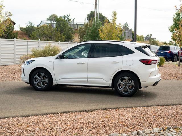 Certified 2024 Ford Escape ST-Line w/ Tech Pack #1 FWD image 9