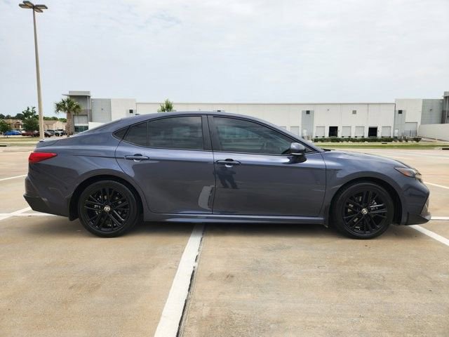 Used 2026 Toyota Camry SE w/ Convenience Package FWD image 4