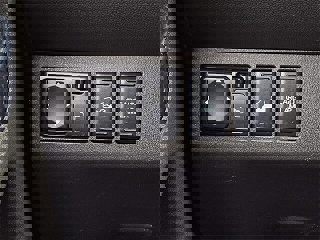 Used 2019 Nissan Frontier PRO-4X image 20