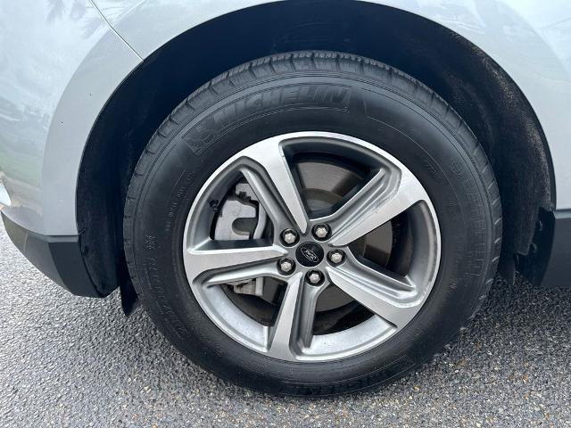 Certified 2024 Ford Edge SEL w/ Convenience Package AWD/4WD image 11