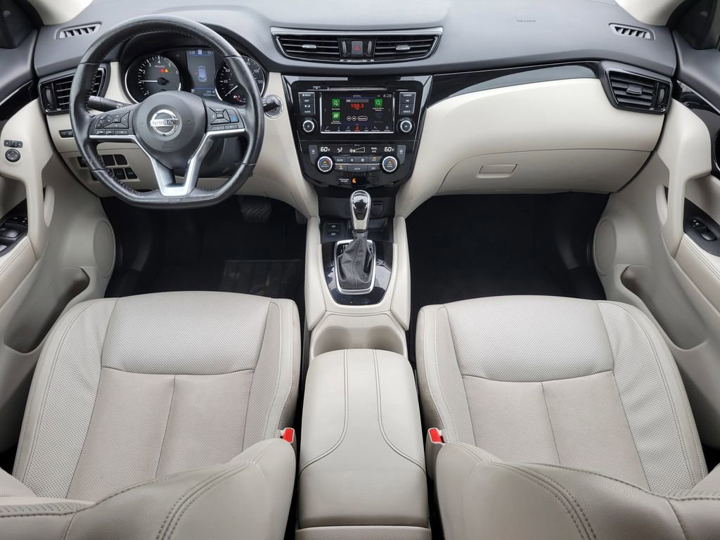 Used 2022 Nissan Rogue Sport SL image 16