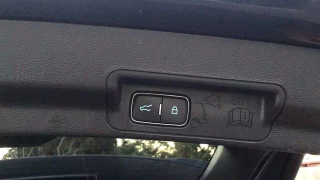 Certified 2022 Ford Explorer XLT w/ Equipment Group 202A image 14