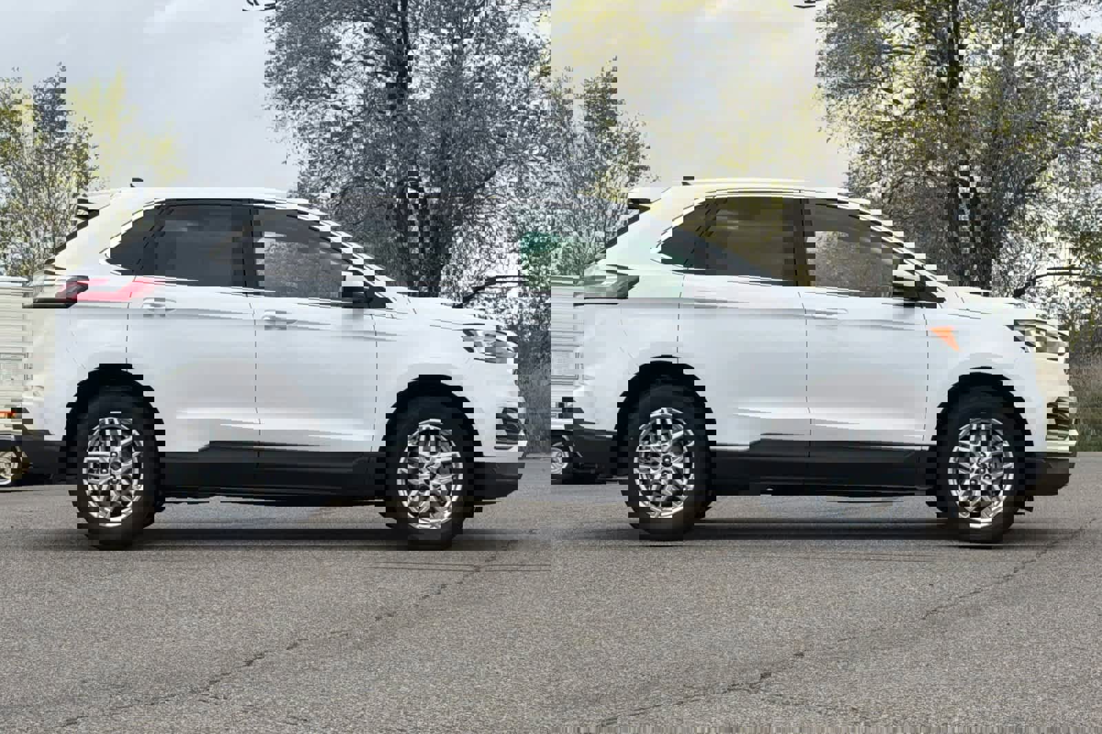 Certified 2024 Ford Edge SEL image 6