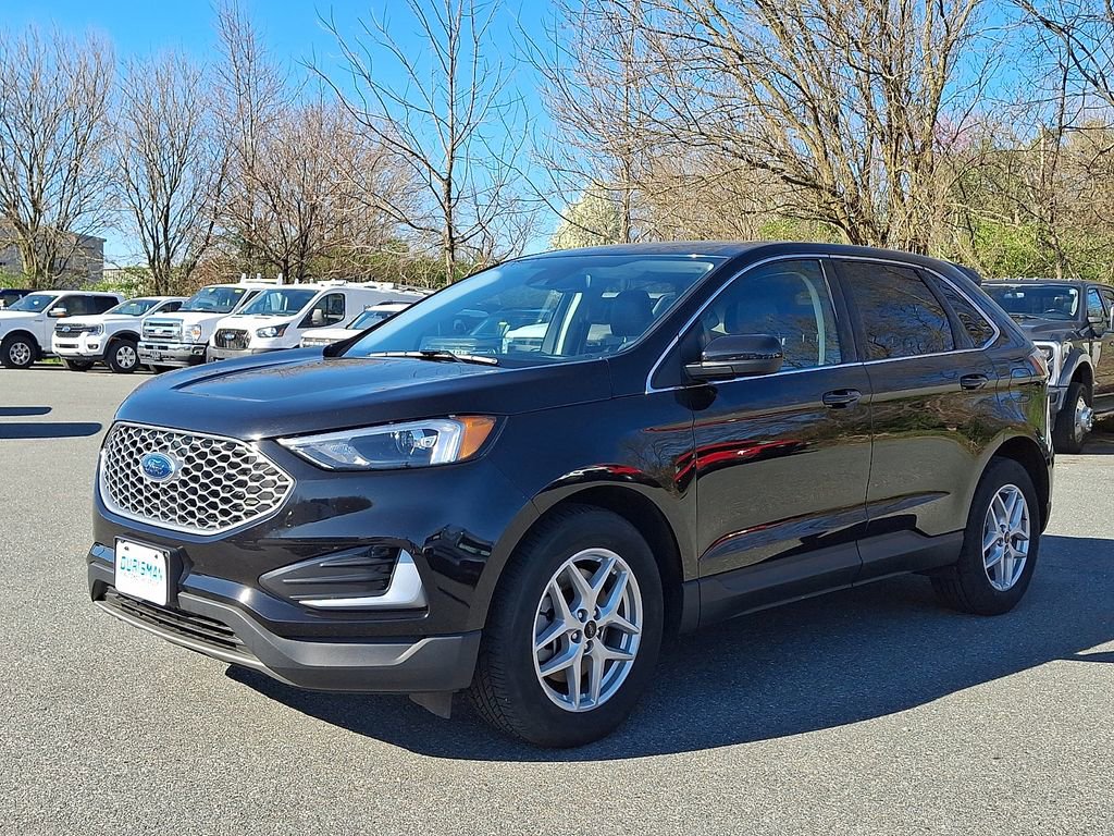 Certified 2024 Ford Edge SEL AWD/4WD image 3