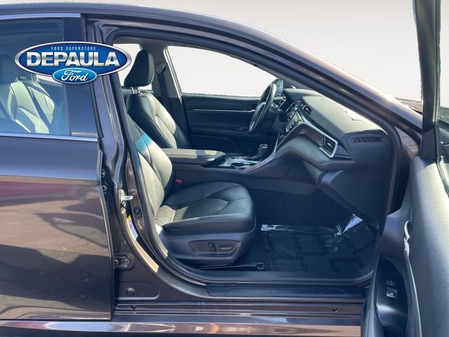 Used 2018 Toyota Camry XLE FWD image 19