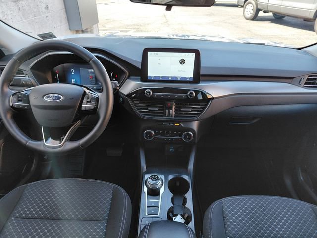 Certified 2023 Ford Escape Active AWD/4WD image 3