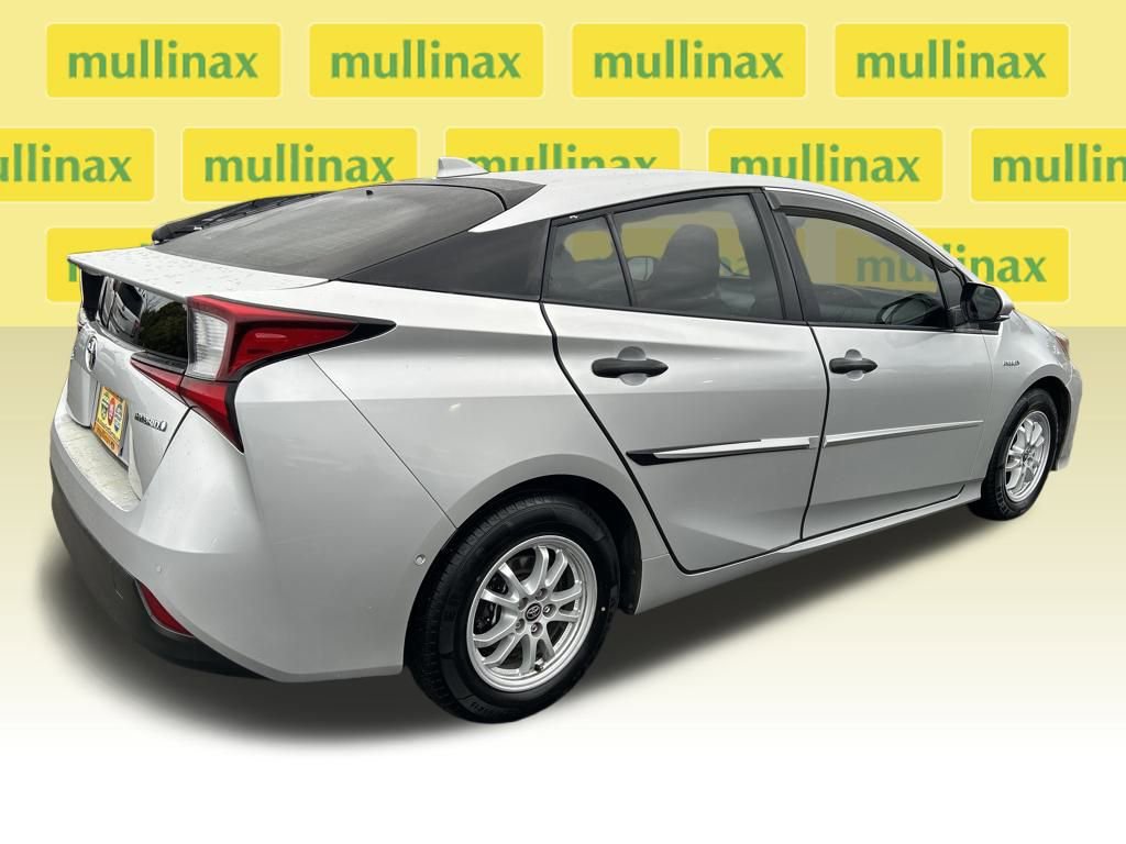 Used 2022 Toyota Prius LE image 5