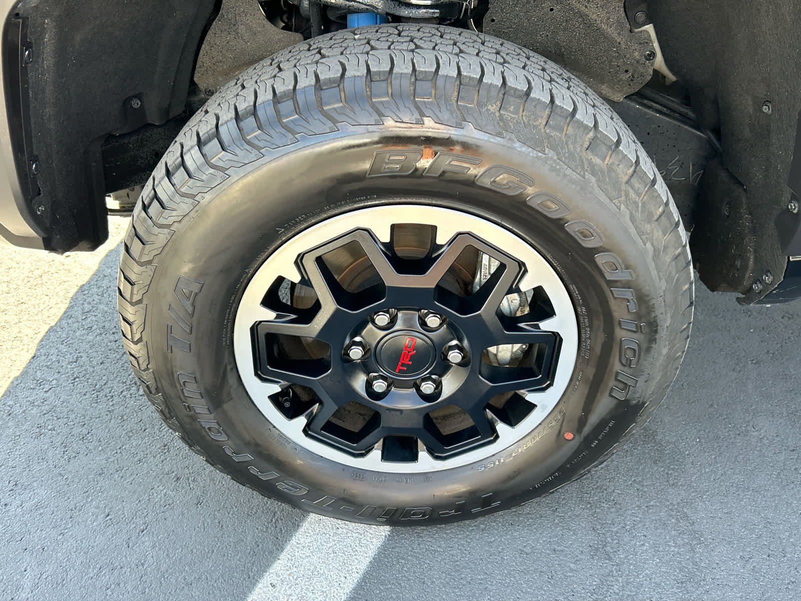 Used 2025 Toyota Tacoma TRD Off-Road image 17