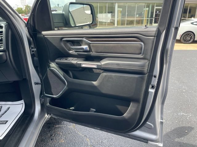 Used 2025 RAM 1500 Laramie AWD/4WD image 19