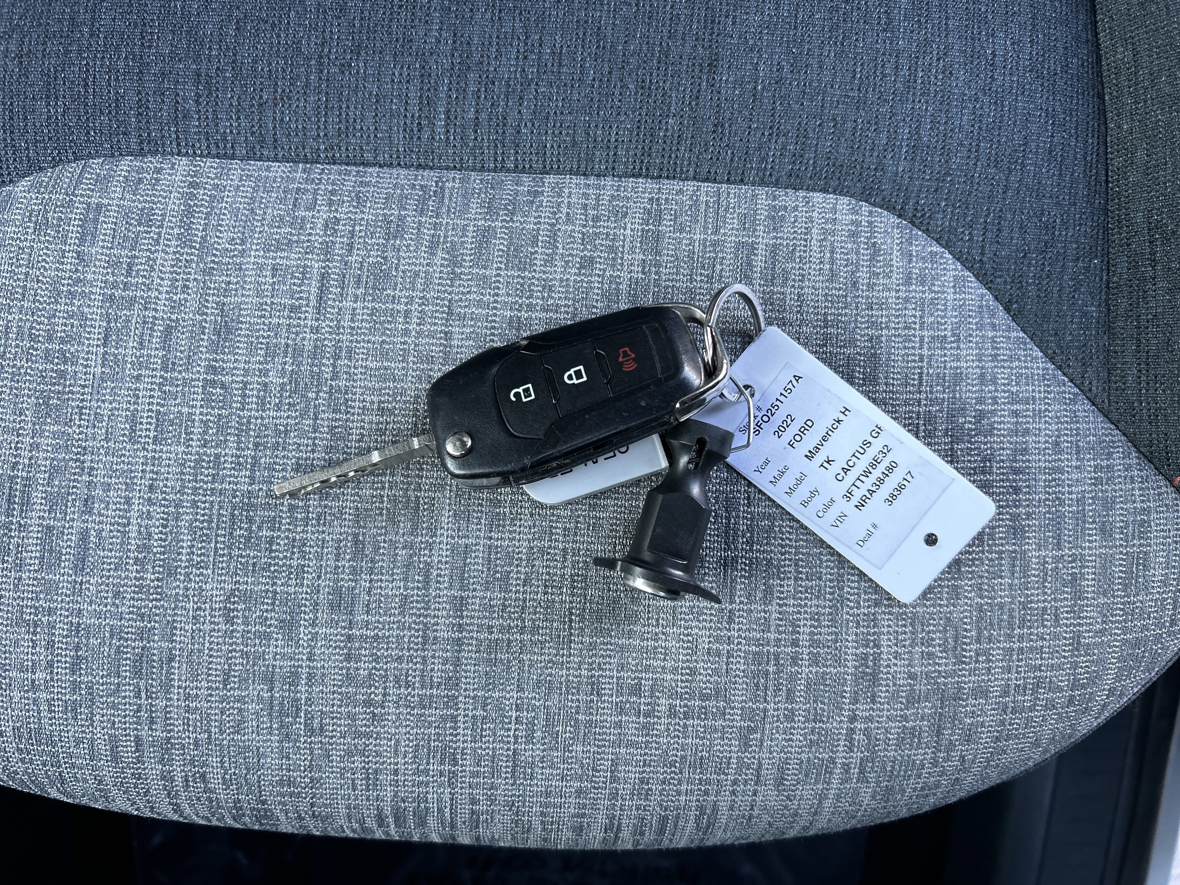 Certified 2022 Ford Maverick XLT image 30