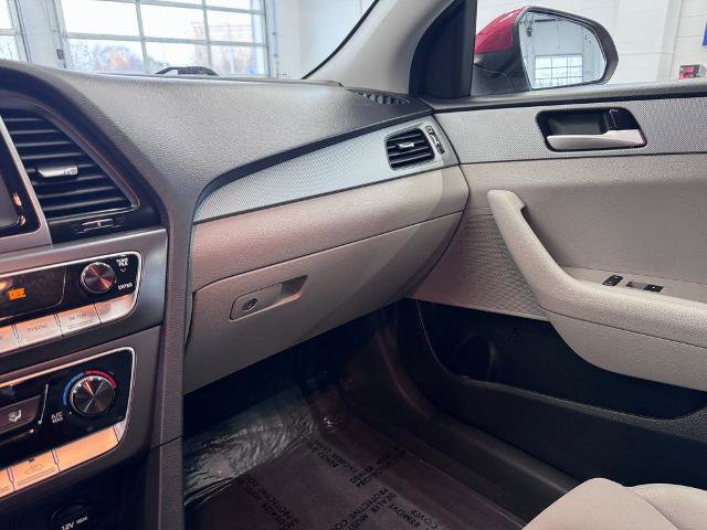 Used 2018 Hyundai Sonata SE FWD image 27
