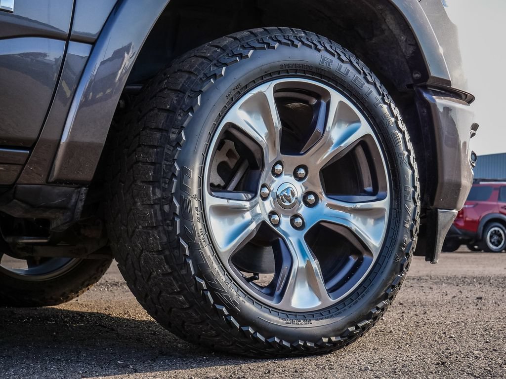 Used 2022 RAM 1500 Laramie w/ Sport Appearance Package AWD/4WD image 9