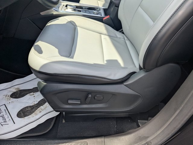 Certified 2021 Ford Explorer XLT w/ Equipment Group 202A AWD/4WD image 15
