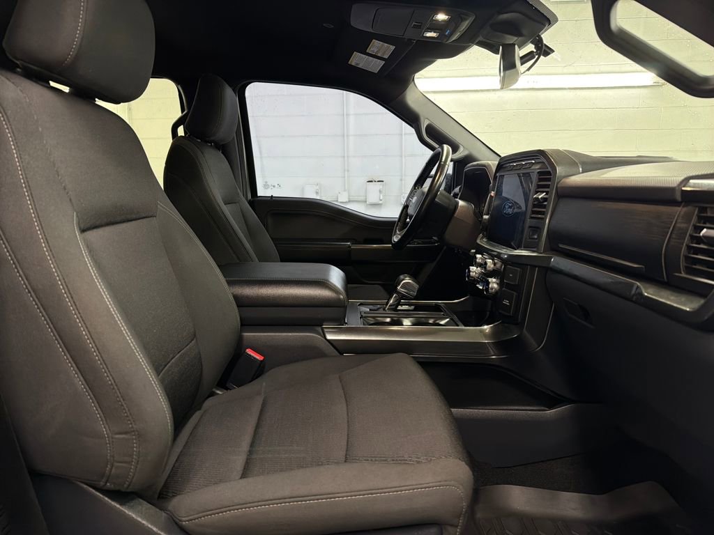 Certified 2022 Ford F150 XLT w/ Equipment Group 302A High image 30