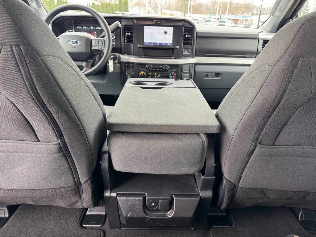 Certified 2025 Ford F350 XLT image 22
