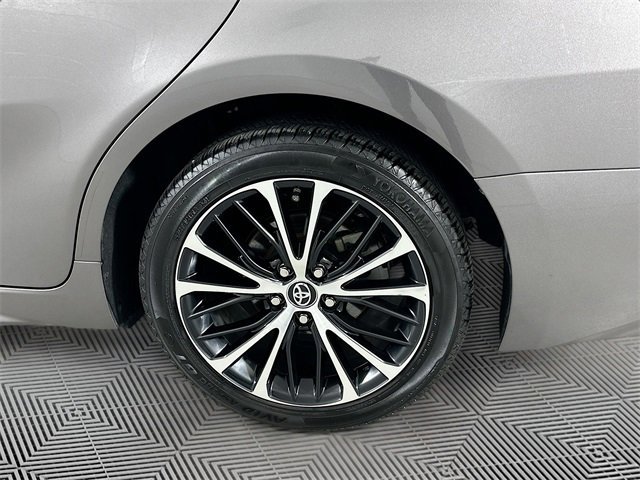 Used 2019 Toyota Camry SE image 29