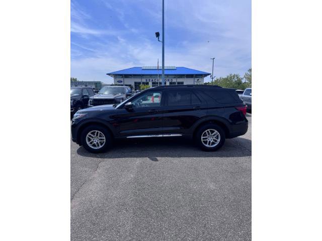 Certified 2025 Ford Explorer Active image 2