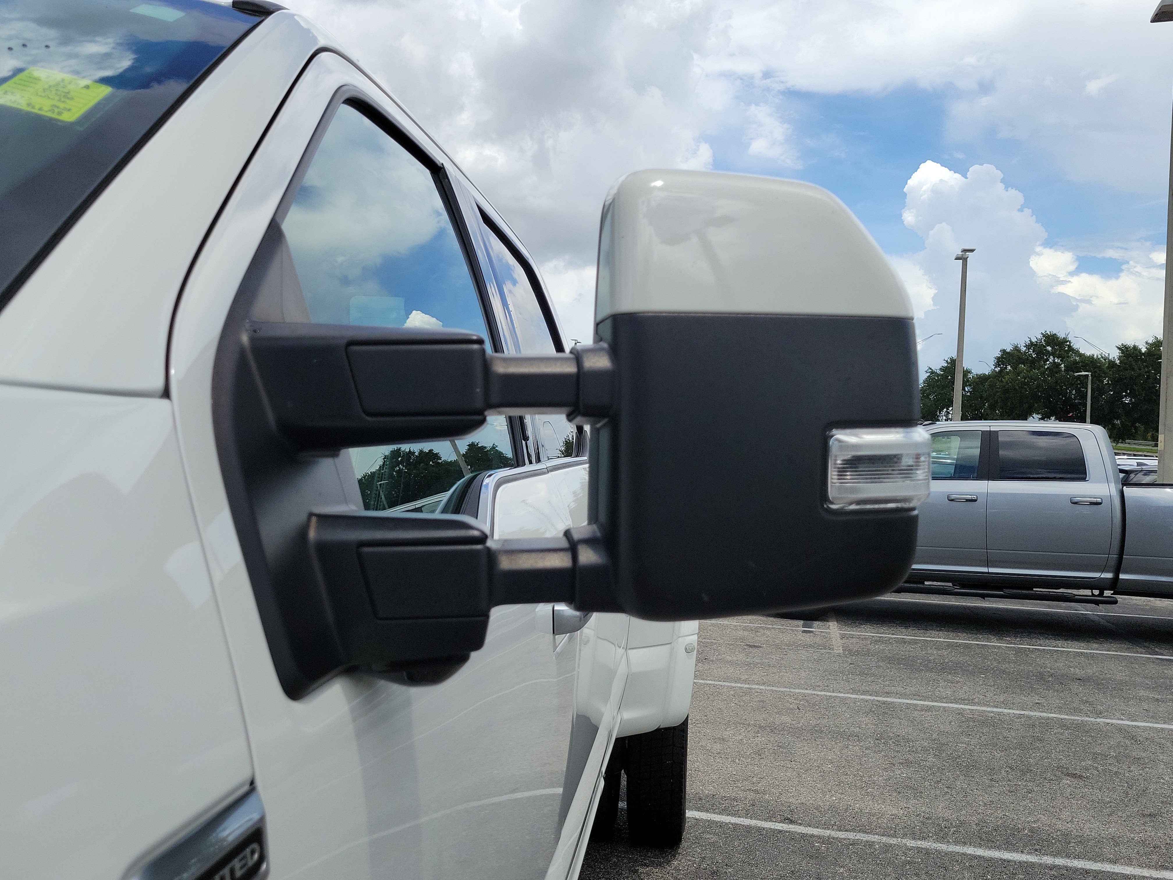 Certified 2022 Ford F450 Limited w/ FX4 Off-Road Package AWD/4WD image 4