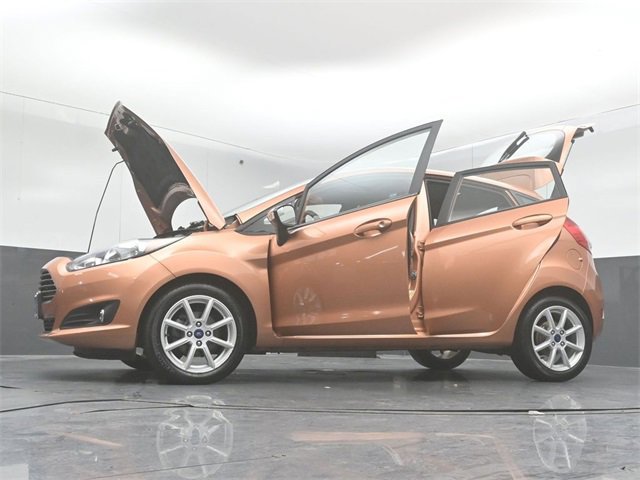 Certified 2017 Ford Fiesta SE w/ Equipment Group 201A image 8