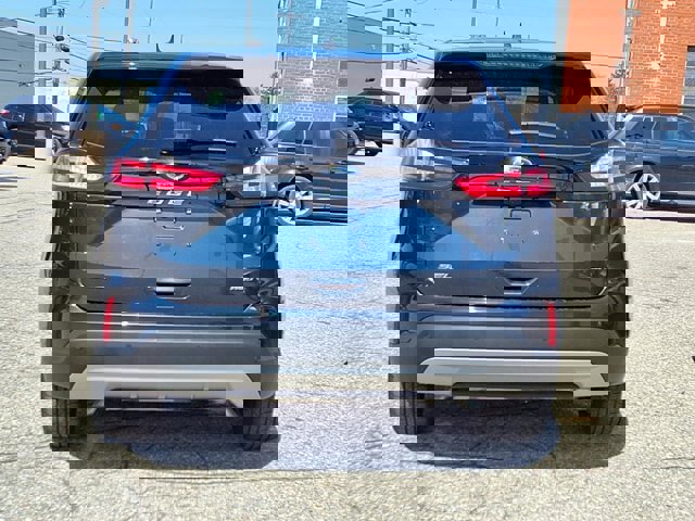 Certified 2024 Ford Edge SEL w/ Convenience Package image 2