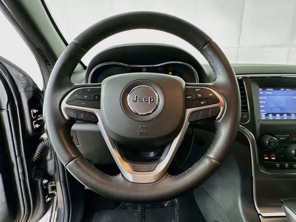 Used 2019 Jeep Grand Cherokee Laredo RWD image 14