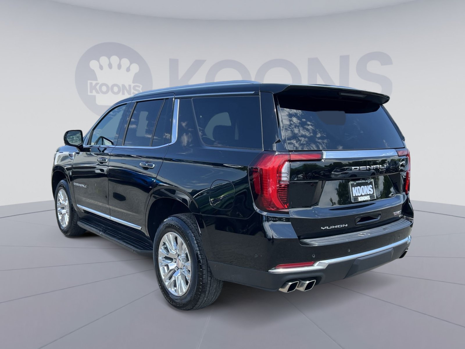 Used 2025 GMC Yukon Denali AWD/4WD image 8