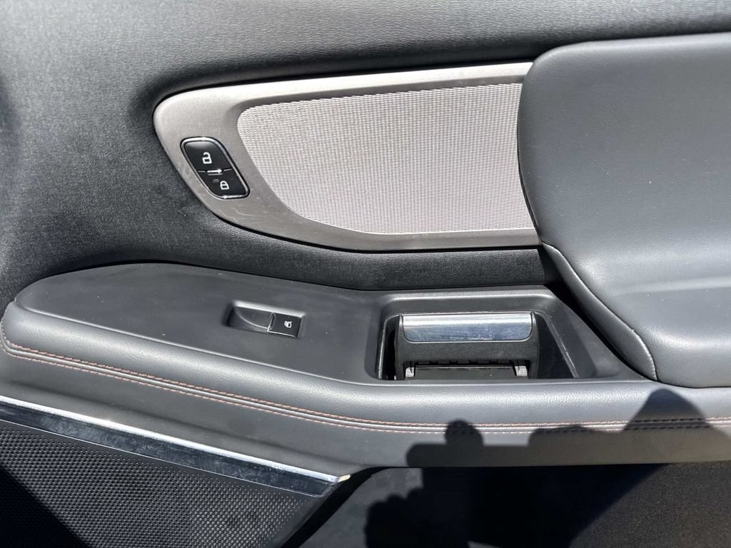 Certified 2025 Ford Expedition Active RWD image 16