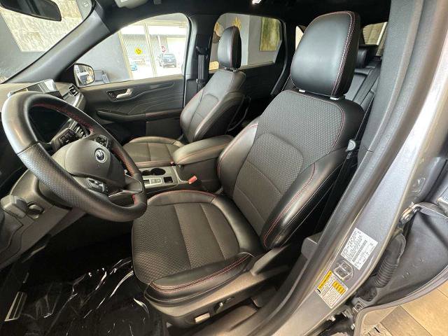 Certified 2024 Ford Escape ST-Line w/ Tech Pack #1 AWD/4WD image 19