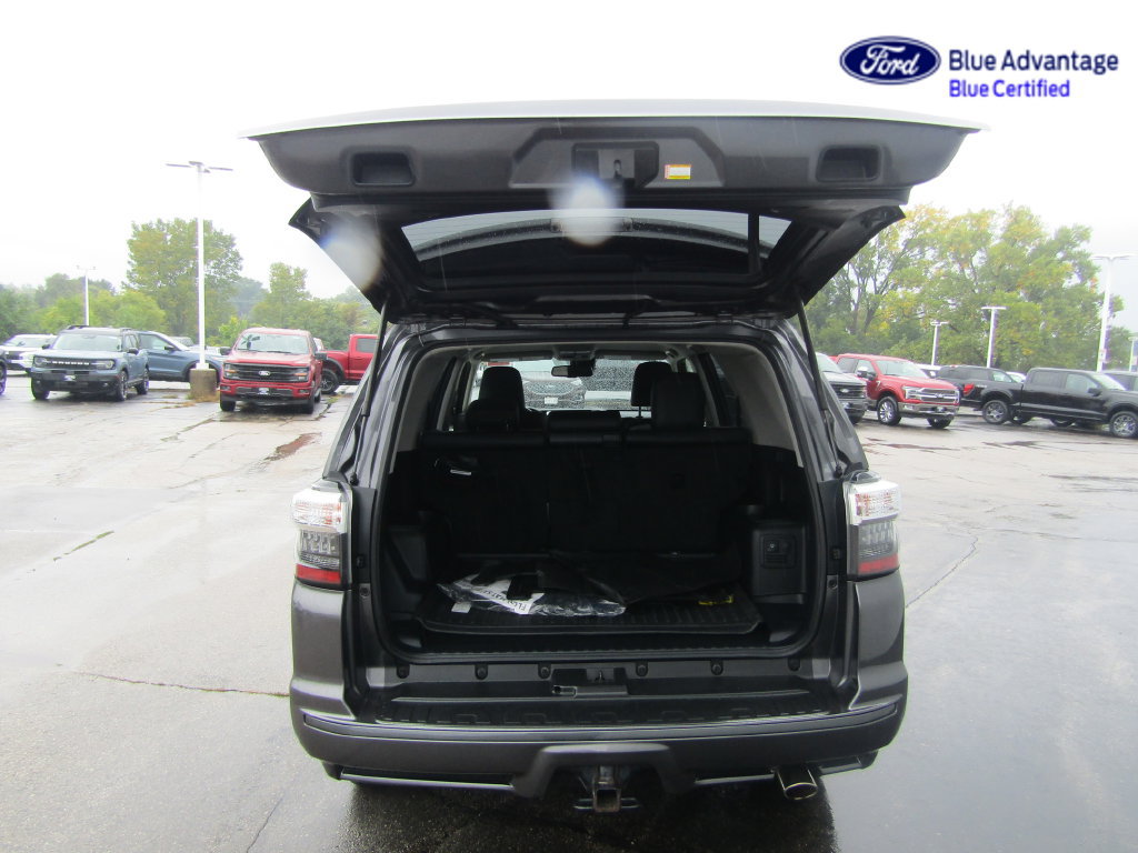 Used 2022 Toyota 4Runner TRD Sport w/ Technology Package AWD/4WD image 14
