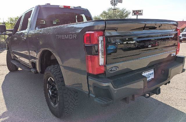 Certified 2025 Ford F250 Platinum w/ Tremor Off-Road Package AWD/4WD image 4