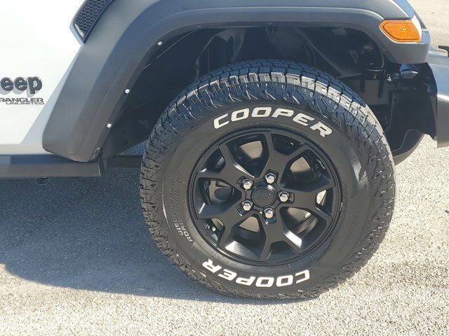 Used 2022 Jeep Wrangler Unlimited Sport image 7