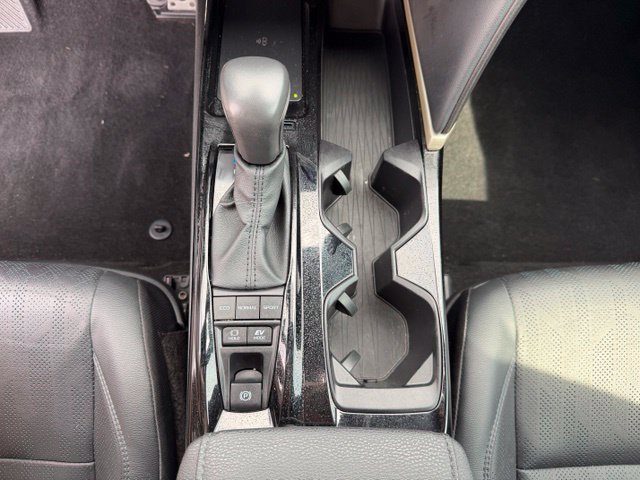 Used 2025 Toyota Camry XSE FWD image 21