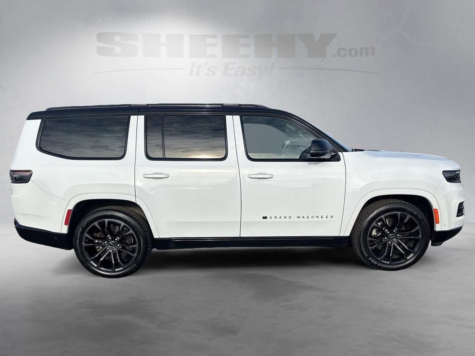 Used 2024 Jeep Grand Wagoneer Series II w/ Quick Order Packagew 28T image 10