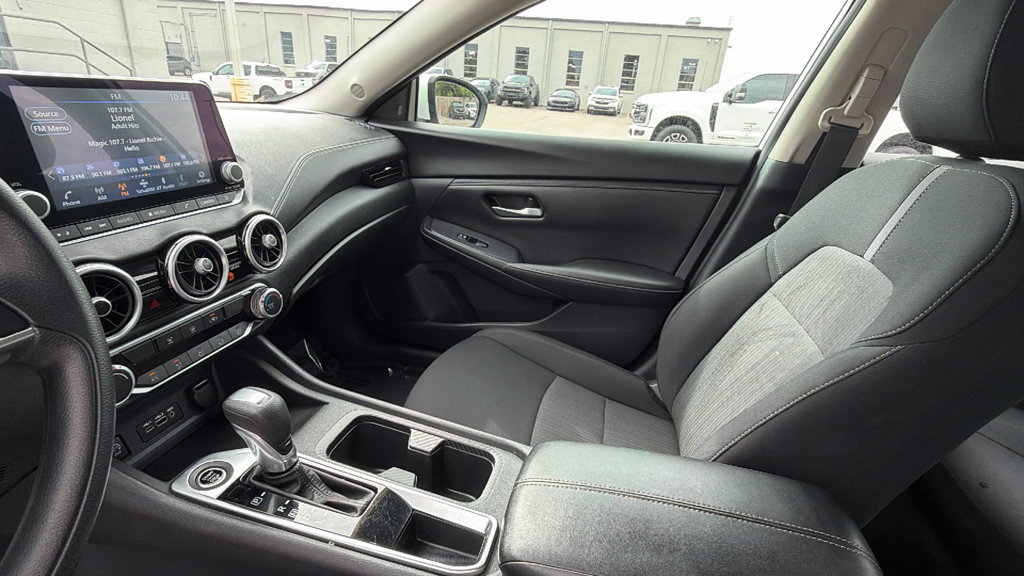 Used 2024 Nissan Sentra SV FWD image 18