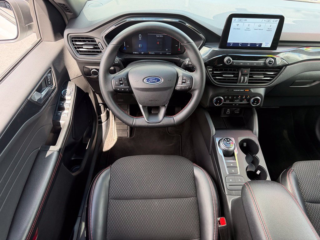 Certified 2025 Ford Escape ST-Line FWD image 26