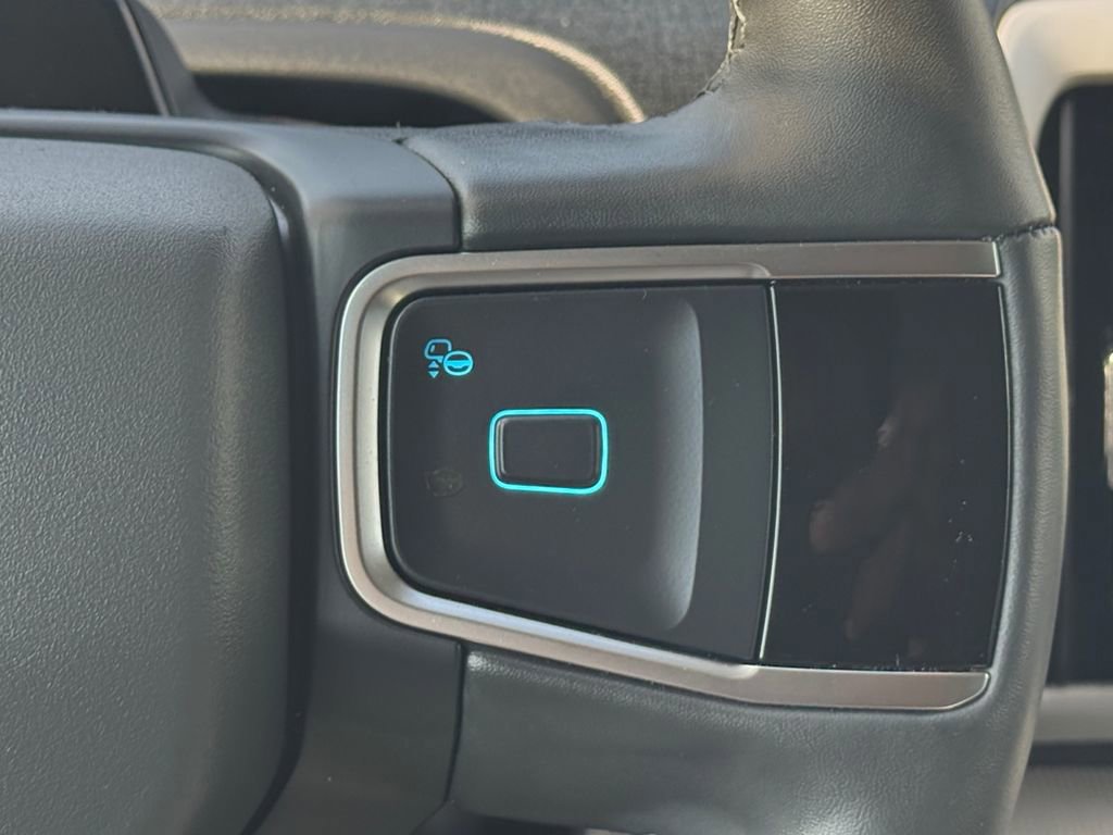 Certified 2025 Ford Expedition Active image 22