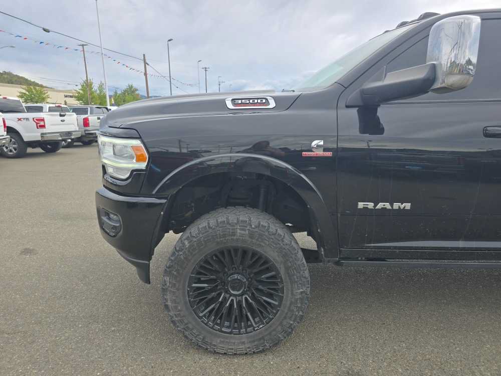 Used 2022 RAM 3500 Laramie AWD/4WD image 13