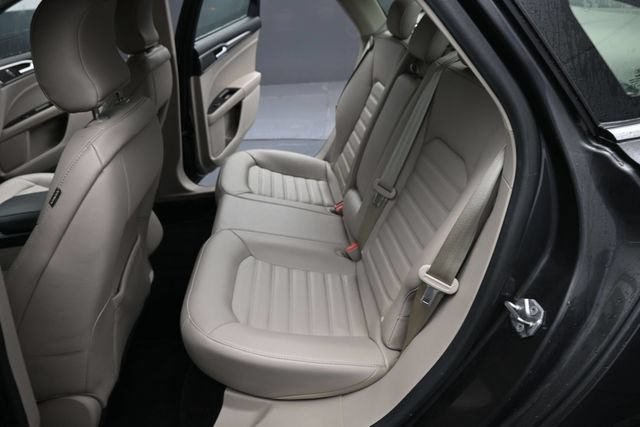 Certified 2017 Ford Fusion SE FWD image 13