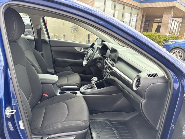 Used 2021 Kia Forte LXS FWD image 27