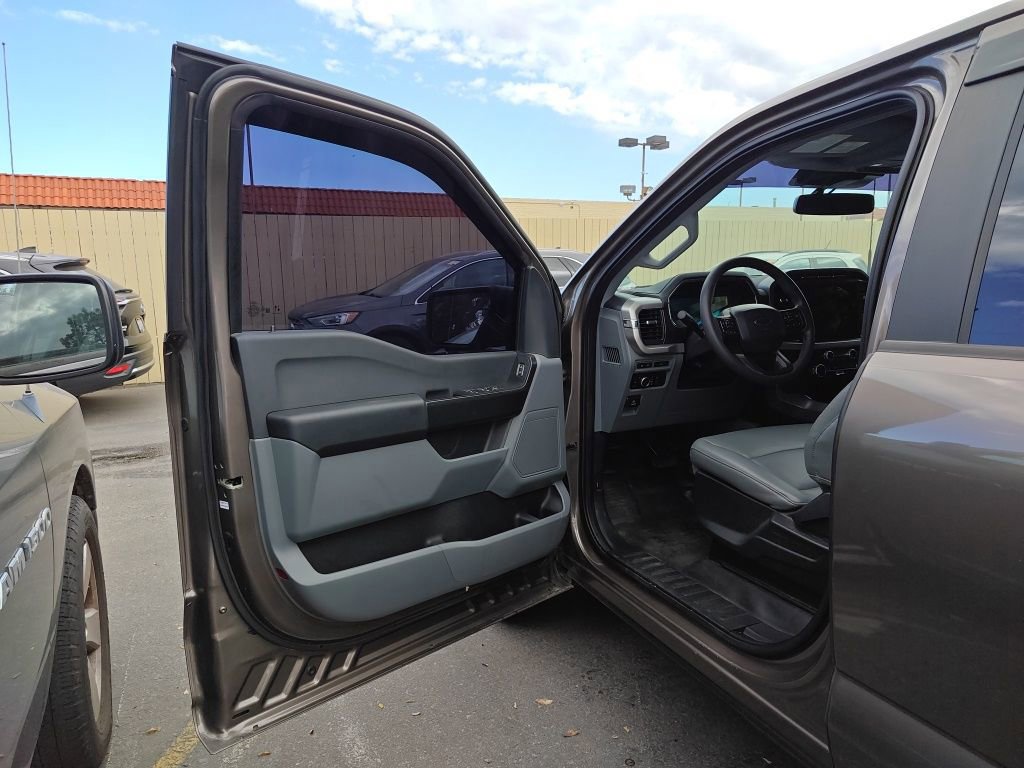 Certified 2023 Ford F150 Lightning Pro w/ Tow Technology Package image 9