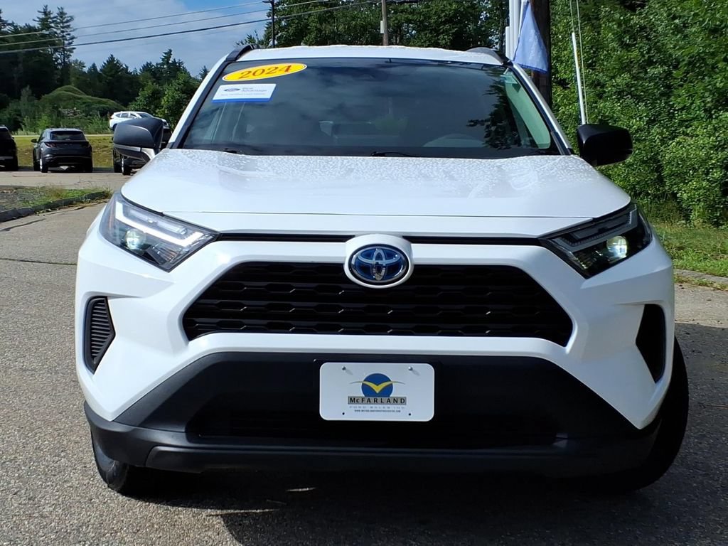 Used 2024 Toyota RAV4 LE AWD/4WD image 8