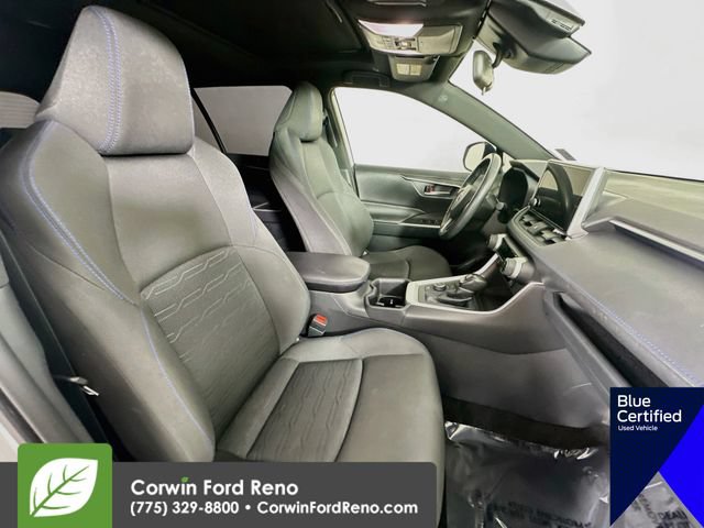 Used 2024 Toyota RAV4 SE w/ Convenience Package AWD/4WD image 31