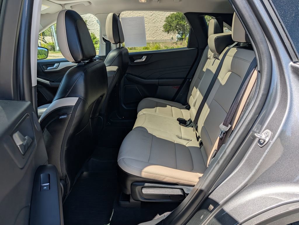 Certified 2022 Ford Escape SEL w/ Technology Package FWD image 23