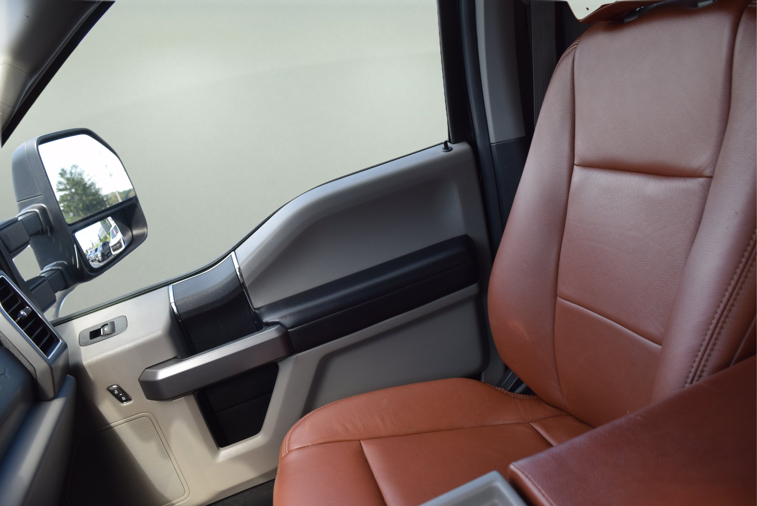 Certified 2019 Ford F350 XLT w/ XLT Value Package AWD/4WD image 16