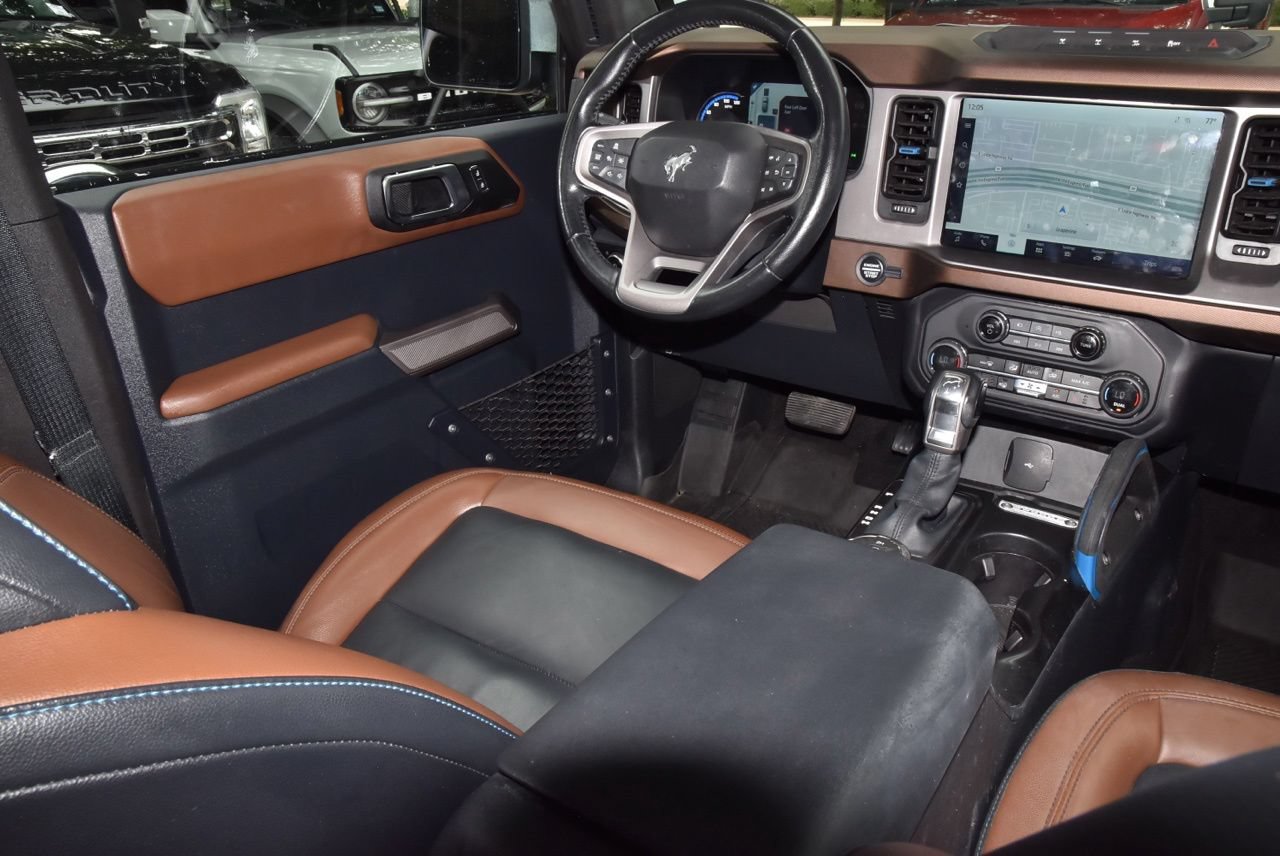 Certified 2023 Ford Bronco Outer Banks w/ Sasquatch Package AWD/4WD image 15
