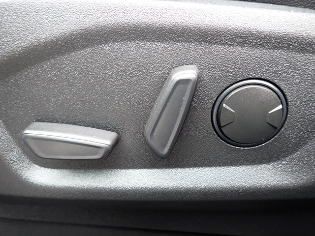 Certified 2024 Ford Edge Titanium image 17