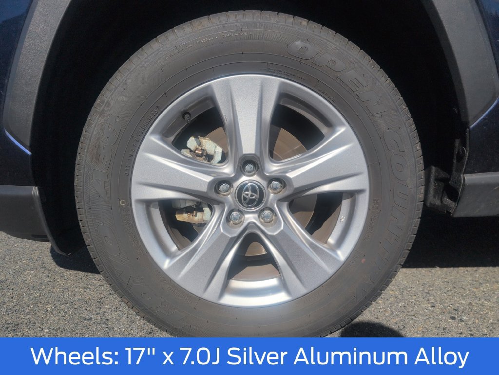 Used 2025 Toyota RAV4 XLE AWD/4WD image 14