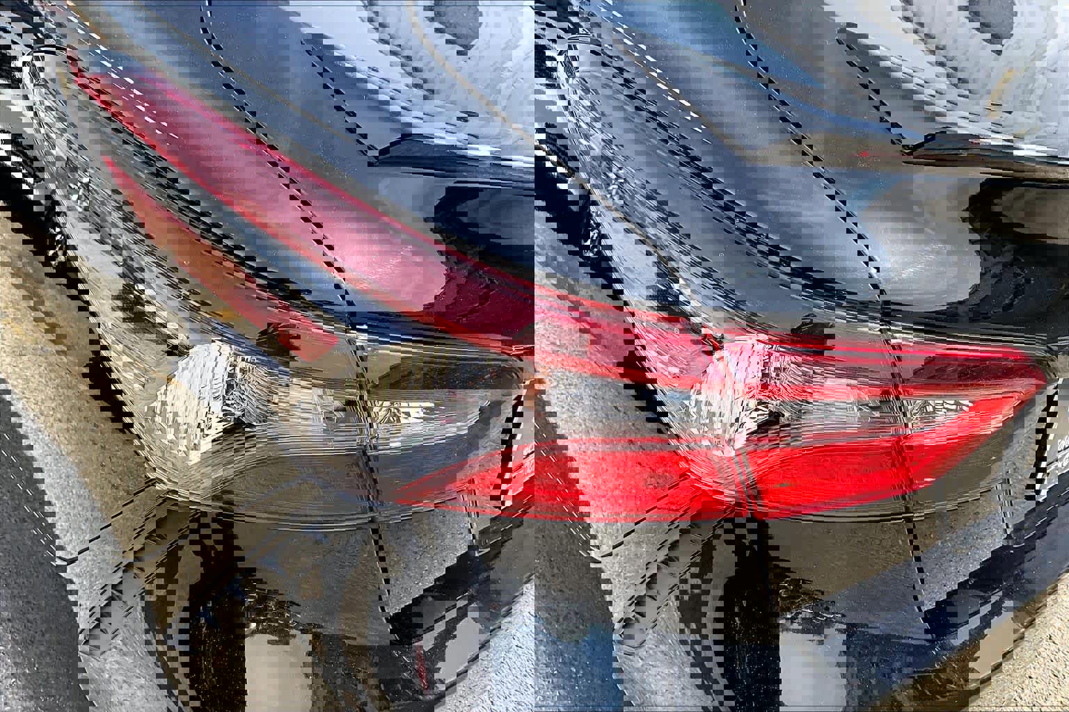 Used 2023 Toyota Camry SE image 30