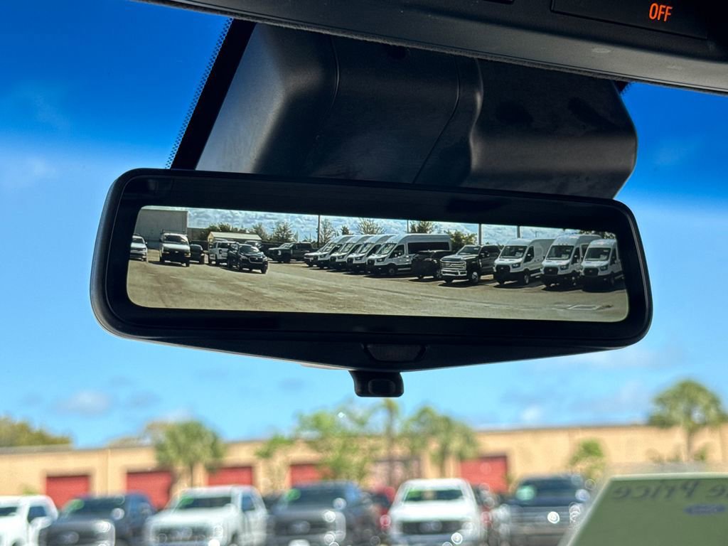 Used 2020 Cadillac Escalade ESV Platinum w/ Escalade Sport Edition image 21