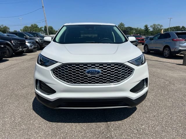 Certified 2024 Ford Edge SEL w/ Convenience Package AWD/4WD image 2